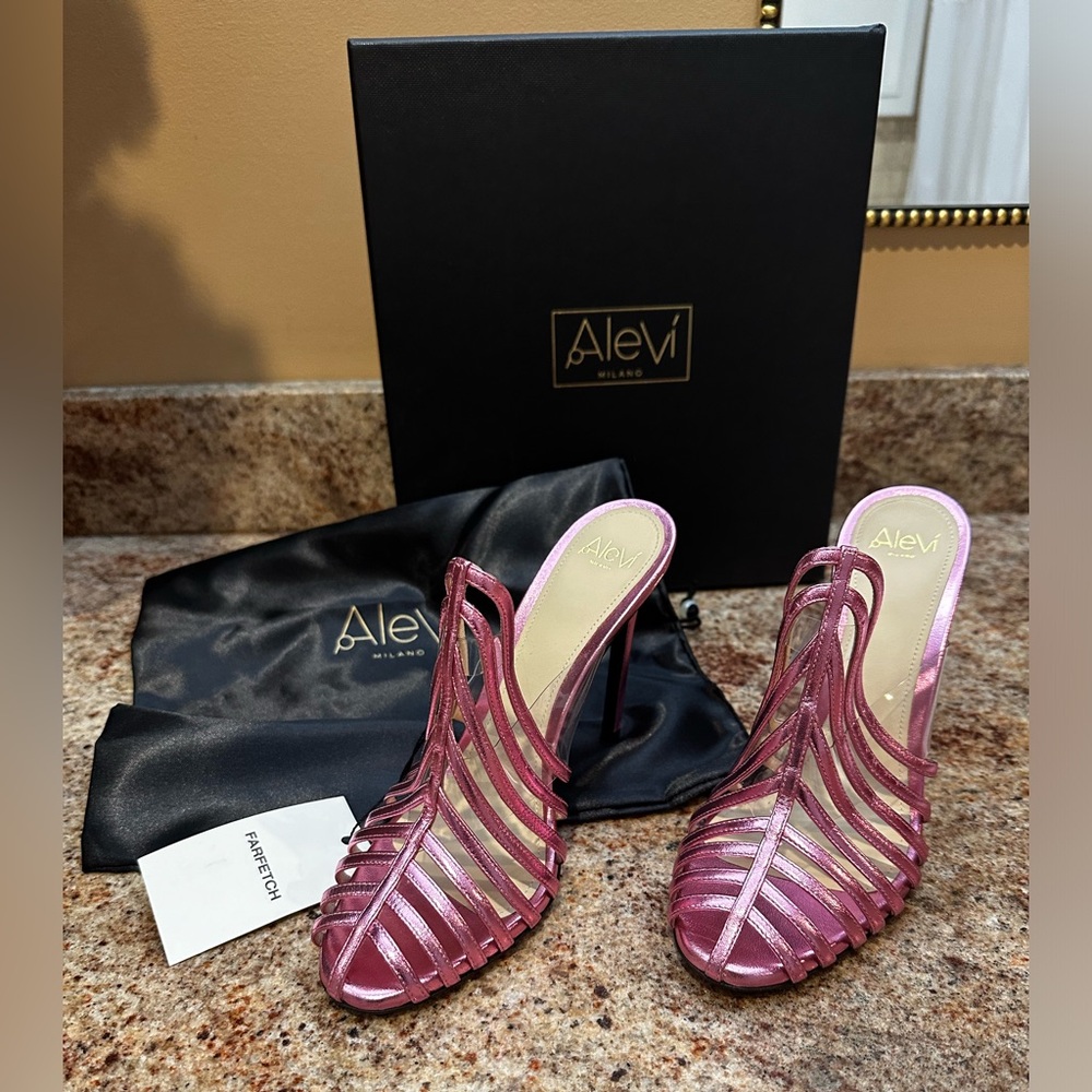 NWT - Alevi Milano Alessandra 110 mules